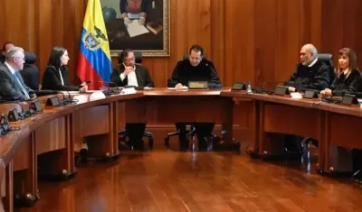 El Presidente Petro en una imagen de archivo con magistrados del Consejo de Estado