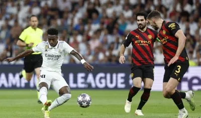 El brasileño Vinicius abrió el marcador con un remate desde fuera del área. 