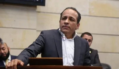 Alexander López, presidente del Senado.