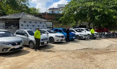 Policía recuperó carros y motos robados