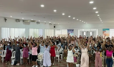Mujeres gestantes y lactantes participaron en el encuentro de maternidad segura.