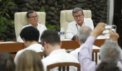Alias 'Gabino' y alias 'Pablo Beltrán', jefes negociadores del ELN.