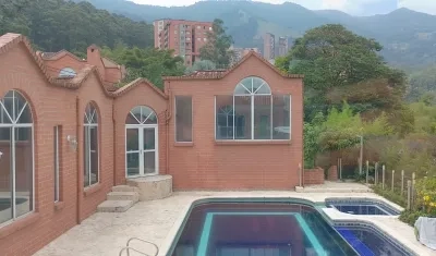 Aspecto de la mansión recuperada por la SAE que estaba en poder de excontralor de Antioquia.