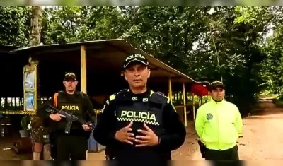Policía en Agua Bonita, Guaviare.