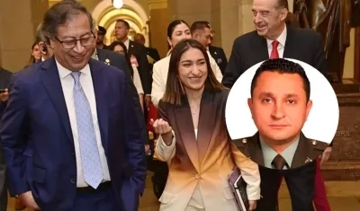 El Presidente Petro, su exjefa de Gabinete Laura Sarabia y el coronel Dávila ,coordinador de Protección Anticipativa de la Presidencia,