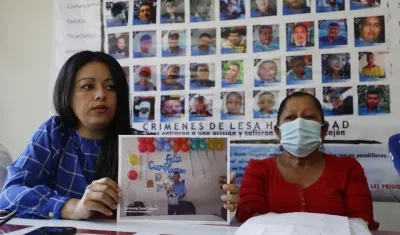 Familiares de los detenidos.