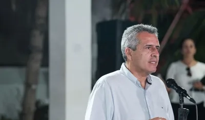 El Ministro del Interior, Luis Fernando Velasco.