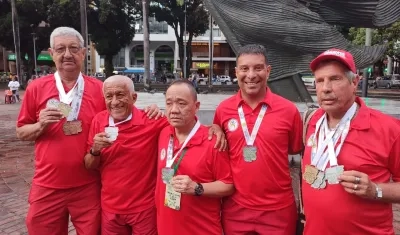 El cuadro de medallas de oro la encabezaron Carlos Julio Arzuza y Roy Vergara en bolos por parejas.