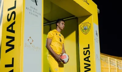 Alexis Pérez durante su presentación oficial con el Al Wasl.