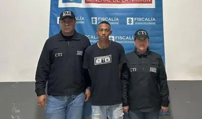 Víctor Andrés Martínez afronta cargos por acceso carnal violento agravado y hurto.