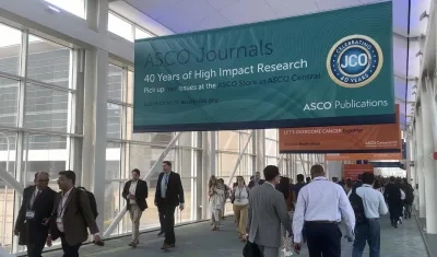 Fotografía del lugar donde se realiza el congreso anual de la Sociedad Americana de Oncología Clínica este lunes en Chicago