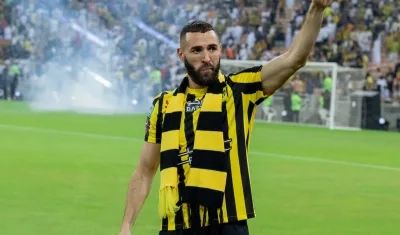 Karim Benzema firmó hasta 2026 con el Al Hittihad.