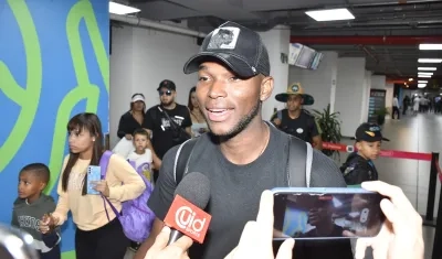 Víctor Moreno, el lunes a su llegada a Barranquilla. 