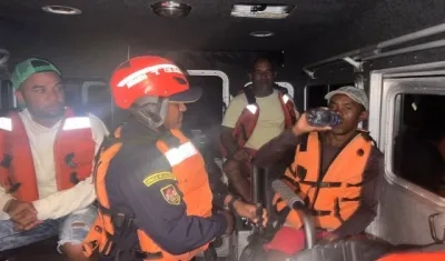 Armada rescató en alta mar a tres pescadores de Sucre desaparecidos desde el lunes
