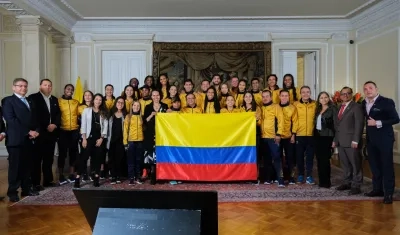 El Presidente Petro con delegación que representará al país en los Juegos Centroamericanos y del Caribe 