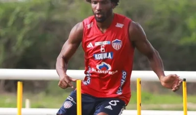 Didier Moreno reaparecerá con Junior tras cumplir una fecha de suspensión.