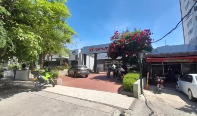 Sucursal de Davivienda asaltada este viernes. 