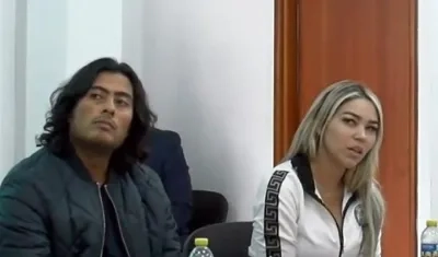 Nicolás Petro y Daysuris Vásquez durante la audiencia.