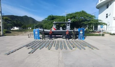 Incautación de 459 kilogramos de clorhidrato de cocaína.