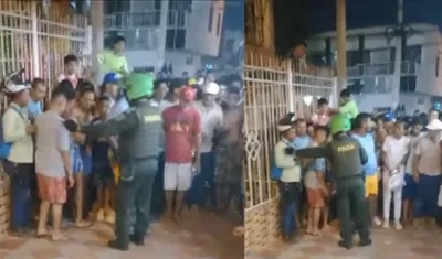 La Policía acordonó el lugar donde quedó tendida la víctima mortal. 