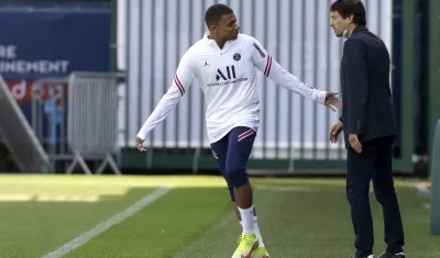 Kylian Mbappé y Leonardo.
