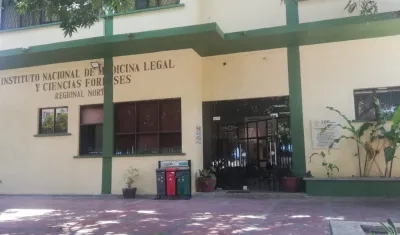 Las autoridades investigan si el joven habría caído desde una de las torres.