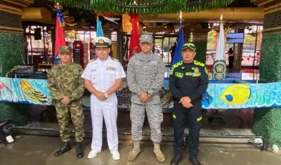 Organización del desfile en el Malecón.
