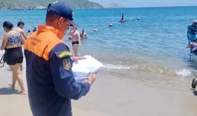Playas de Santa Marta en temporada de vacaciones de mitad de año