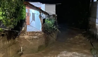 Vivienda afectada tras la avalancha.