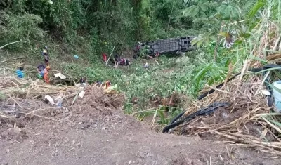 Los heridos fueron atendidos por Defensa Civil.