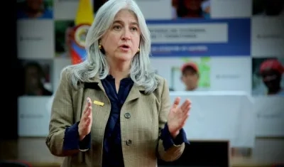 El Ministra de Vivienda, Catalina Velasco.