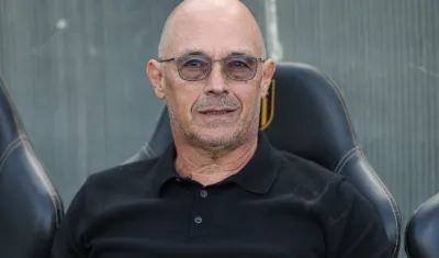 Alfredo Arias ya dirigió en Colombia al Deportivo Cali y a Santa Fe.