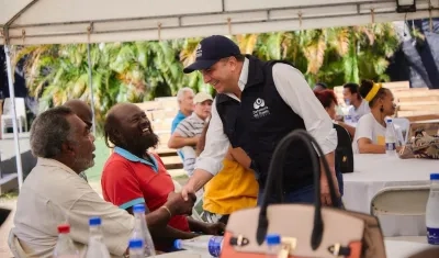El Defensor del Pueblo, Carlos Camargo, en una visita a San Andrés