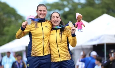 Gabriela Bolle y Mariana Pajón, plata y oro en el BMX femenino.