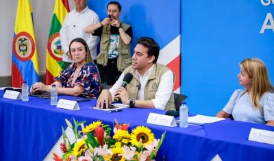 El Registrador Alexander Vega y la gobernadora Elsa Noguera