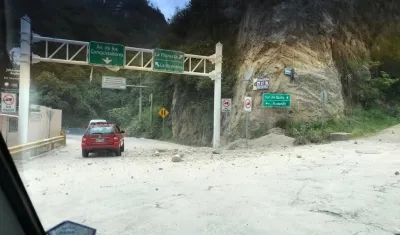 En el sector Pichincha, en Quito se registró la caída de rocas por el sismo