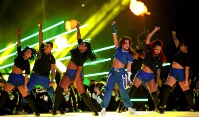 Cantante Anitta en una presentación.