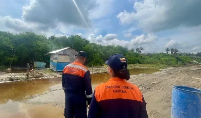 Armada monitoreando zona costera del Atlántico.