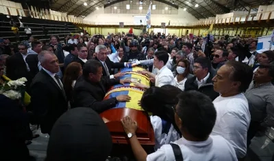 El ataúd de Fernando Villavicencio.