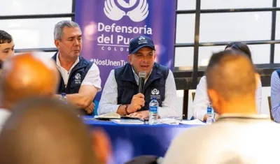 El Defensor del Pueblo, Carlos Camargo.