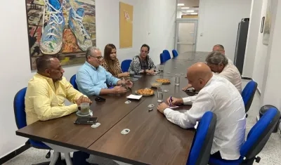 Javier Caamaño Cairo, embajador de Cuba en Colombia en la Universidad del Atlántico.