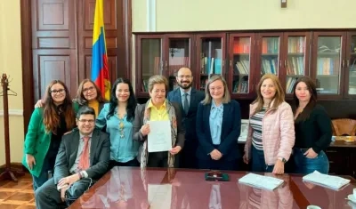 La ministra de Trabajo, Gloria Inés Ramírez, y sus colaboradores cuando iban a llevar el proyecto de Reforma Laboral al Congreso.