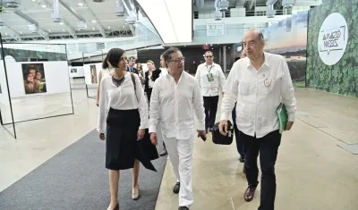 Susana Muhamad, Gustavo Petro y Álvaro Leyva.