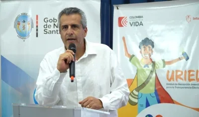Luis Fernando Velasco, Ministro del Interior.