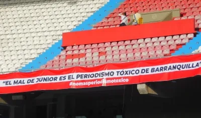 Esta fue la pancarta que posó previo al juego contra Pasto.