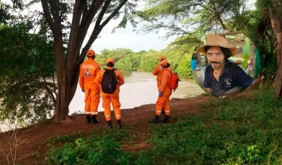 La búsqueda de Jacobo Crespo Torres (en el recuadro) está a cargo de la Defensa Civil