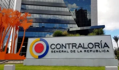 Fachada de Contraloría General de la República.
