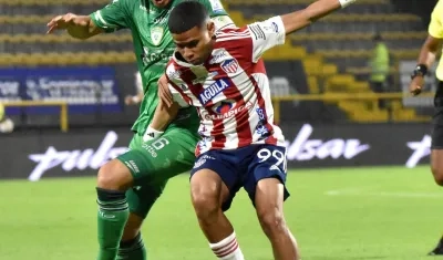 Acción del partido entre La Equidad y Junior, disputado el 19 de agosto. 