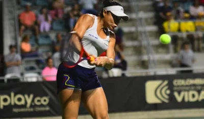 María Fernanda Herazo durante su partido contra la húngara Panna Uvardy.