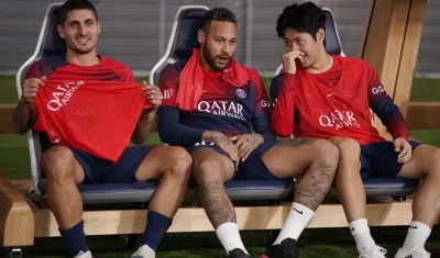 Marco Verratti, Neymar y Lee Kang-in durante la pretemporada del PSG. 